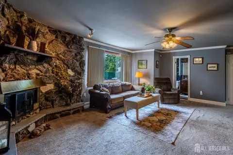 Living - 10 Devonshire Rd, Parlin, NJ 08859 photo 1 of 4