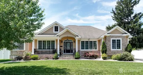 1608 Chestnut St, South Plainfield, NJ 07080