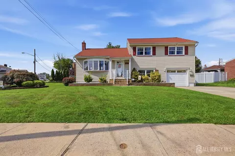 381 Carteret Ave, Carteret, NJ 07008