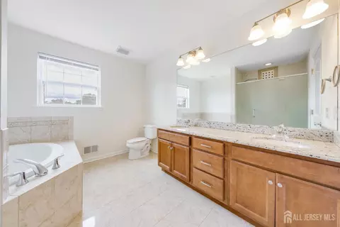Bath - 519 Fairview Ave, Middlesex, NJ 08846 photo 2 of 2