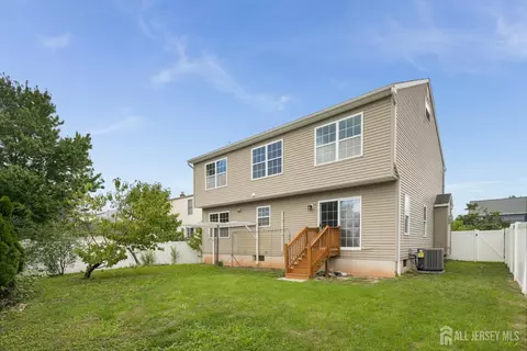 Exterior - 519 Fairview Ave, Middlesex, NJ 08846 photo 2 of 3