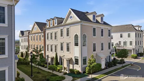 197 Roosevelt Dr, Wood-ridge, NJ 07075