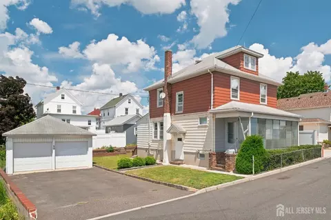 19 Church St, Sayreville, NJ 08872