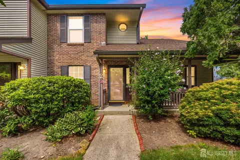 1212 Holly Ct, South Brunswick, NJ 08852