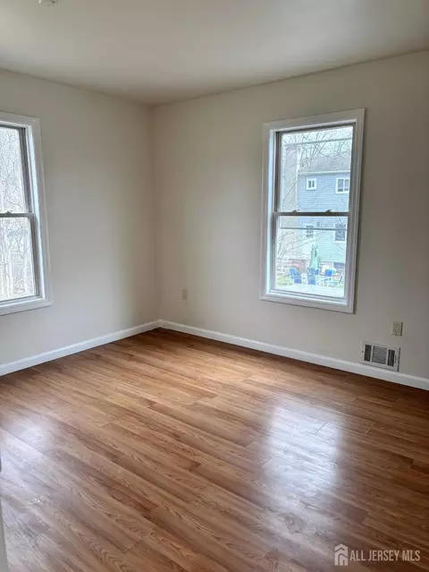 Bedroom - 210 Second St, Middlesex, NJ 08846 photo 3 of 5