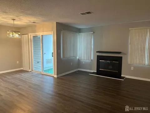 1027 Edpas Rd, New Brunswick, NJ 08901