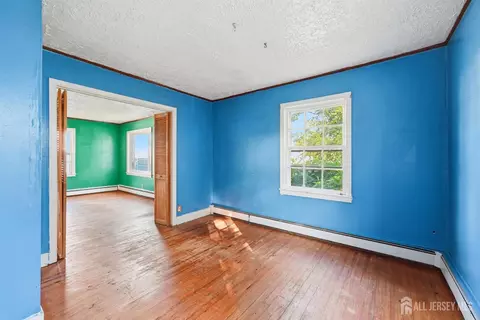 244 Armstrong St, South Amboy, NJ 08879