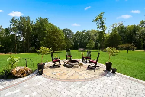 Exterior - 35 Hoffman Rd, Monroe, NJ 08831 photo 5 of 8