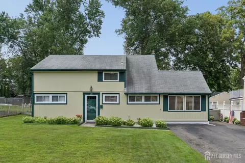Exterior - 29 Pine Tree Rd, Old Bridge, NJ 08857 photo 2 of 5