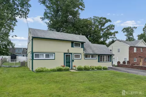 Exterior - 29 Pine Tree Rd, Old Bridge, NJ 08857 photo 3 of 5