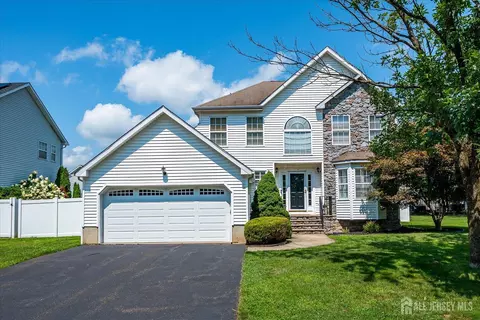26 Brittany Way, South Brunswick, NJ 08824