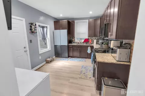 236 Halsted St, East Orange, NJ 07018