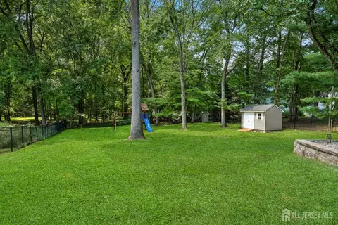 Exterior - 2 Link Pl, Edison, NJ 08820 photo 6 of 8