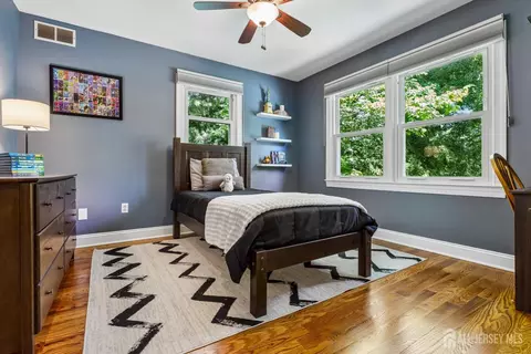 Bedroom - 2 Link Pl, Edison, NJ 08820 photo 4 of 4