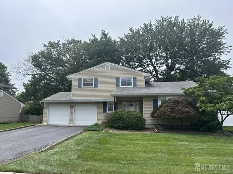 1210 Dakota Rd, North Brunswick, NJ 08902