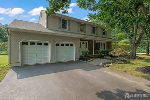 9 Van Arsdale Ct, East Brunswick, NJ 08816