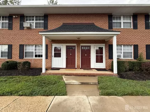 54 Garden View Ter #2, East Windsor, NJ 08520