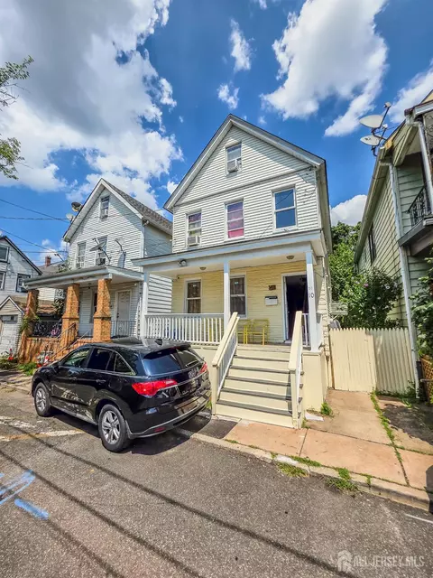 10 Ball St, New Brunswick, NJ 08901