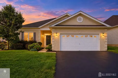 84 Kings Mill Rd, Monroe, NJ 08831