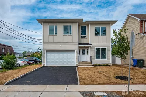 90 S Hyde Ave S, Iselin, NJ 08830
