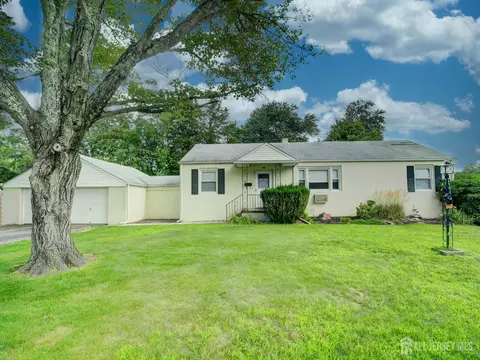 50 Sidney Ave, Spotswood, NJ 08884