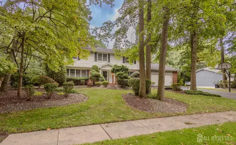 6 Burlington Ln, East Brunswick, NJ 08816