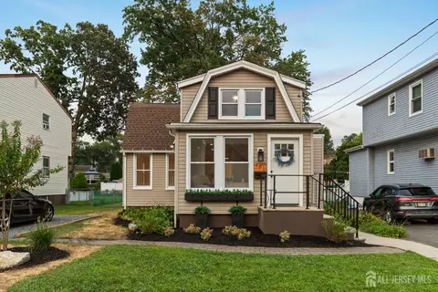 180 Cutter Ave, Fords, NJ 08863