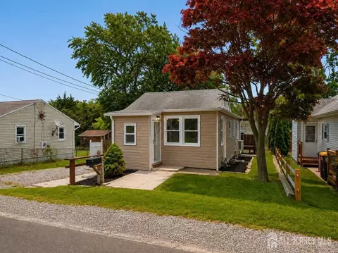617 Greenwood Ave, South Amboy, NJ 08879