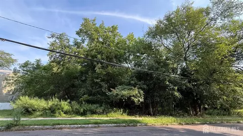 190 Highland Ave, Piscataway, NJ 08854