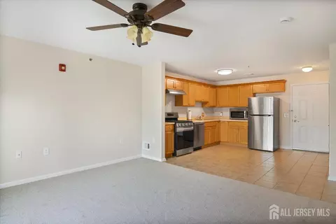 Living - 111 Liddle Ave, Edison, NJ 08837 photo 2 of 3
