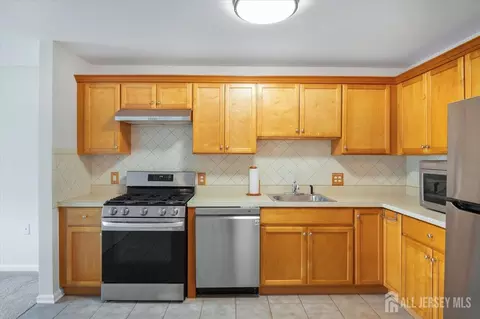 Kitchen - 111 Liddle Ave, Edison, NJ 08837 photo 1 of 3