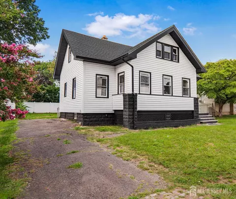 16 Lincoln Ave, East Brunswick, NJ 08816