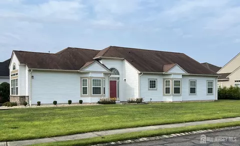 312 Valencia Dr, Monroe, NJ 08831