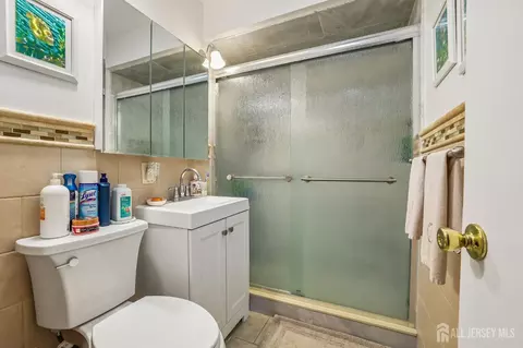 Bath - 57 Gurley Rd, Edison, NJ 08817 photo 1 of 1