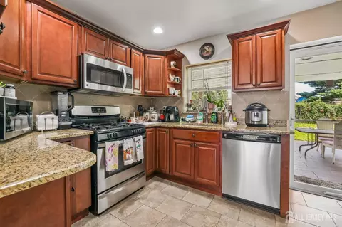 Kitchen - 57 Gurley Rd, Edison, NJ 08817 photo 3 of 3