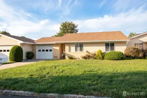 806 Sewell Rd #C, Monroe, NJ 08831