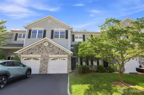 9 Bridgepointe Dr, Old Bridge, NJ 08857