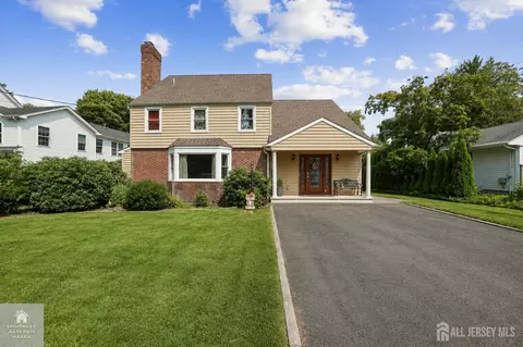 289 Franklin Rd, North Brunswick, NJ 08902