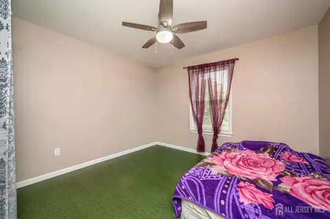 Bedroom - 328 Runyon Ave, Middlesex, NJ 08846 photo 2 of 8