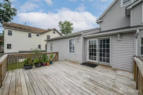 Exterior - 328 Runyon Ave, Middlesex, NJ 08846 photo 7 of 11
