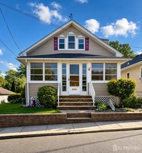 324 Welsh St, South Amboy, NJ 08879