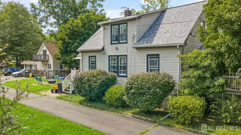 192-194 Deans Ln, South Brunswick, NJ 08852