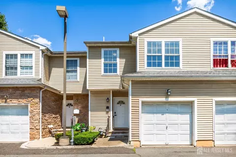 61 Lawrence St, New Brunswick, NJ 08901