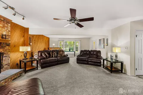 Living - 174 Cottrell Rd, Matawan, NJ 07747 photo 2 of 3