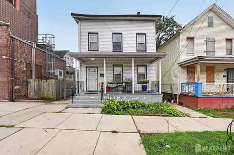128 Suydam St, New Brunswick, NJ 08901