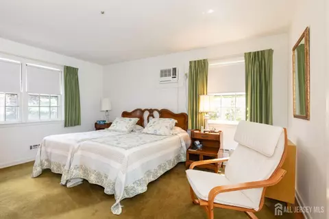 Bedroom - 36 Brookfall Rd, Edison, NJ 08817 photo 4 of 6