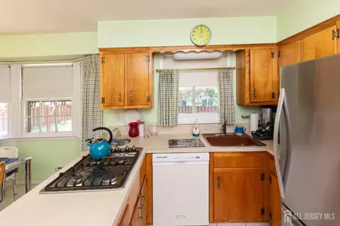 Kitchen - 36 Brookfall Rd, Edison, NJ 08817 photo 1 of 3