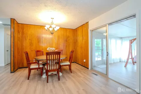 Dining - 4 Hunterdon Ave, Monroe, NJ 08831 photo 3 of 3