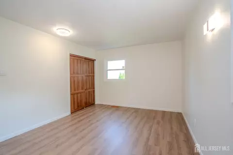Living - 4 Hunterdon Ave, Monroe, NJ 08831 photo 5 of 5