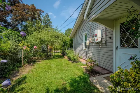 Exterior - 4 Hunterdon Ave, Monroe, NJ 08831 photo 9 of 9
